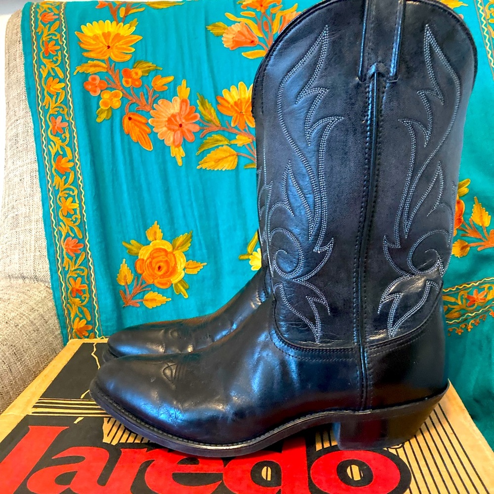 Men’s Laredo Cowboy Boots #2580 - Worn a HANDFUL of times!